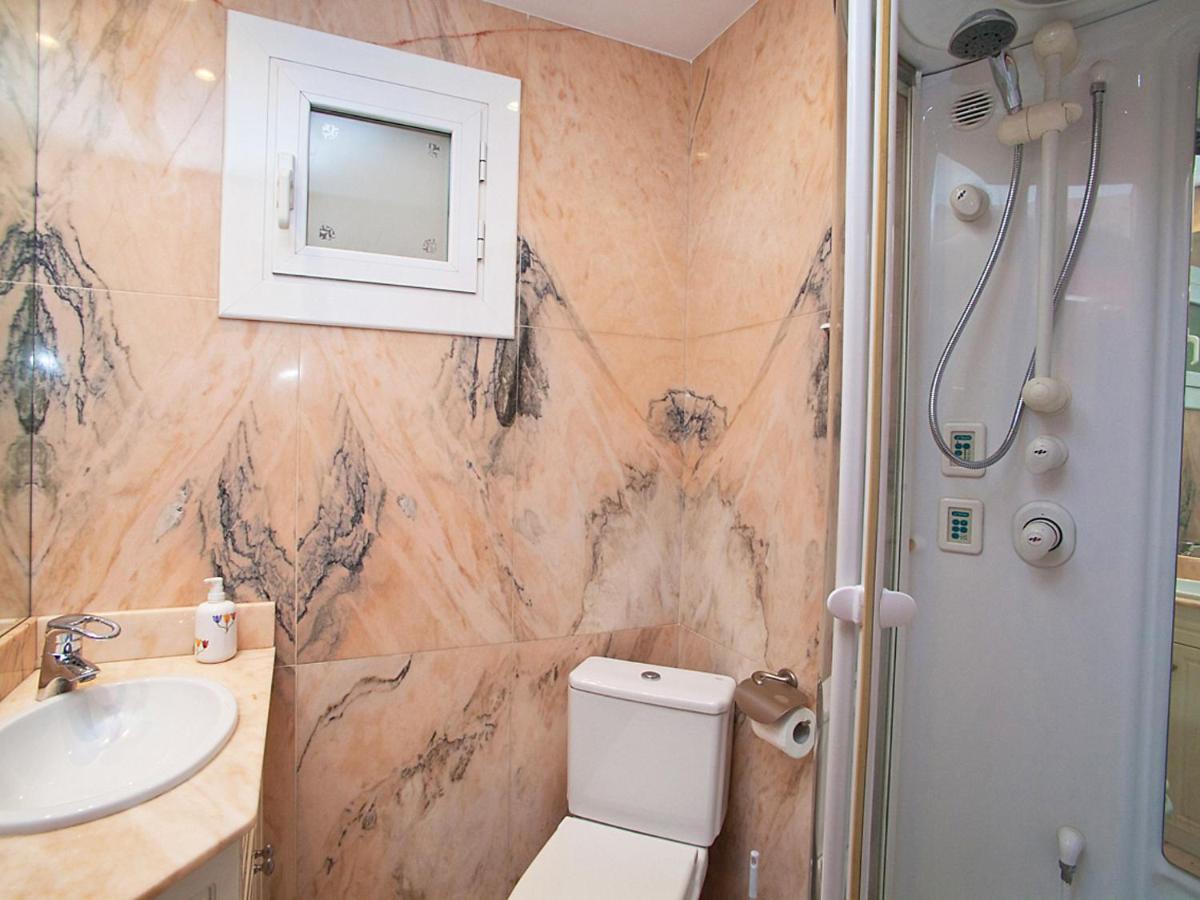 Apartment Pg Gracia - Valencia By Interhome บาร์เซโลนา ภายนอก รูปภาพ